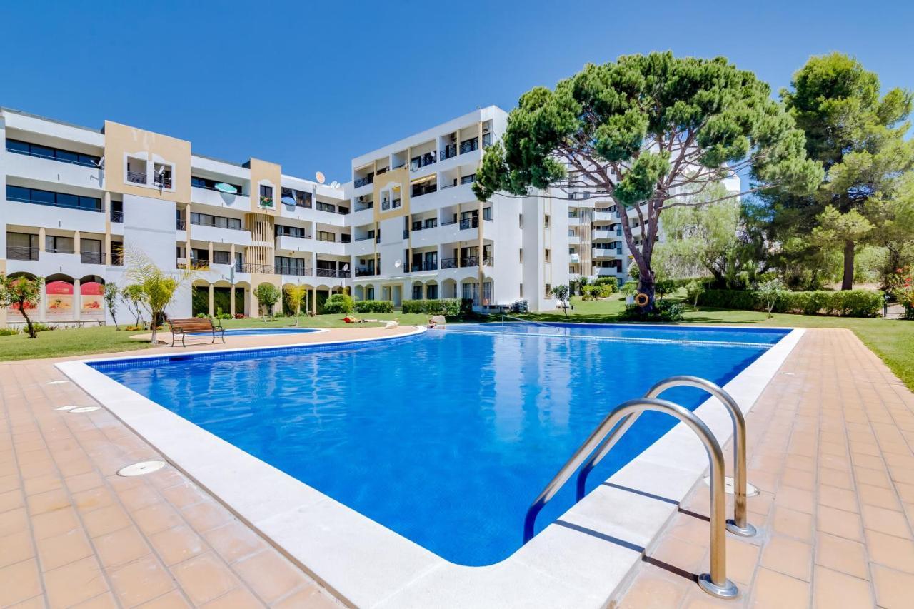 Topazio - Pool & Near The Center By Hd Properties Vilamoura Exteriör bild